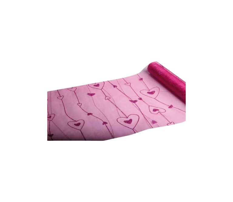 Chemin de table pluies de coeurs