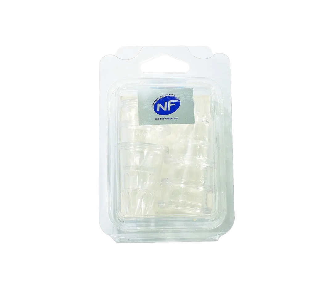 Douille polycarbonate cannelé.